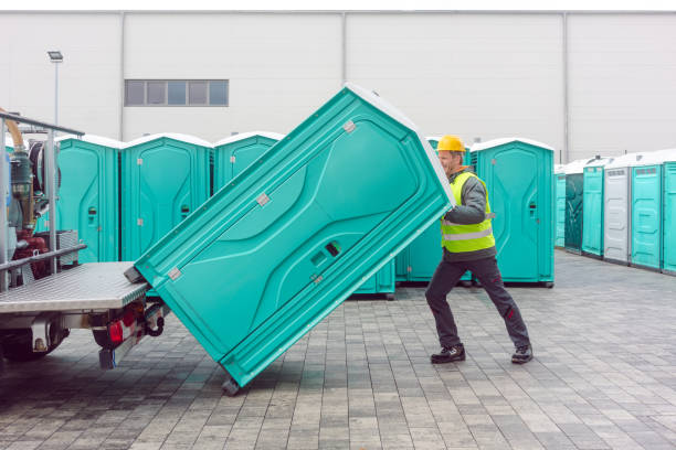 Best Porta potty delivery and setup  in Mapleton, MN